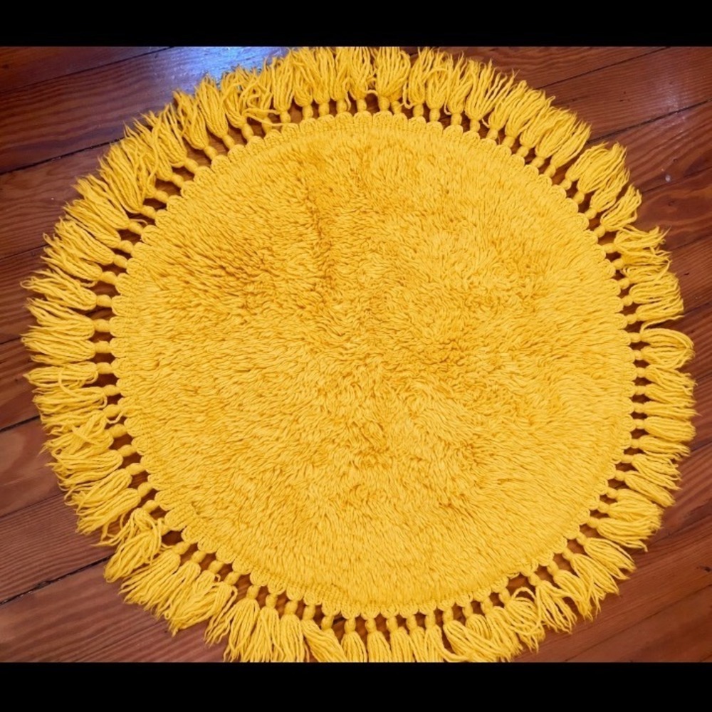 Vintage Mustard Yellow Round Shag Rug Tassel Fringe Boho Mid Century Modern 26